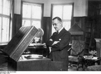 Felix Lindner – Mit Thomas Mann  
durchs Jahr